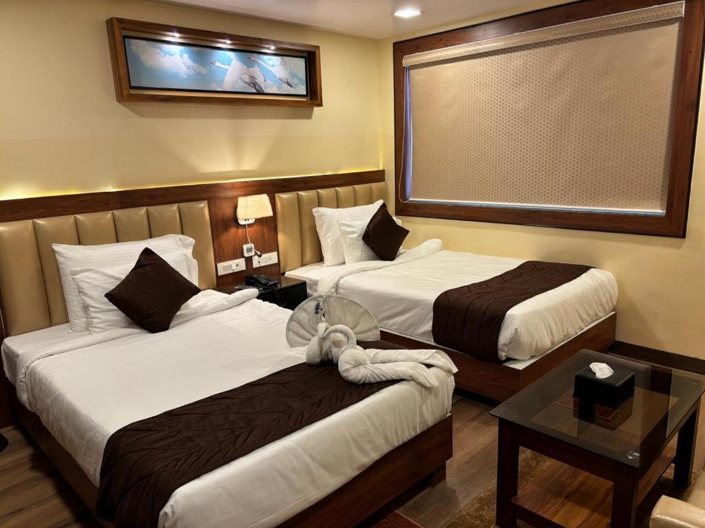 Hotel Golden Orbit Āsansol Esterno foto